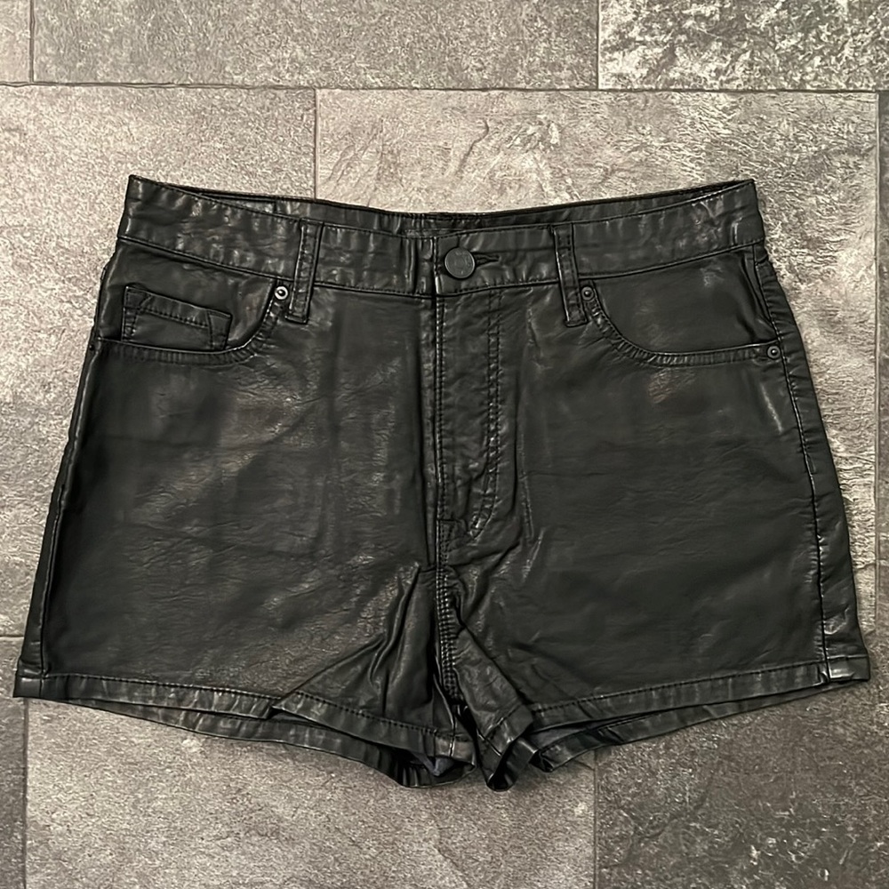 NWOT BDG shorts